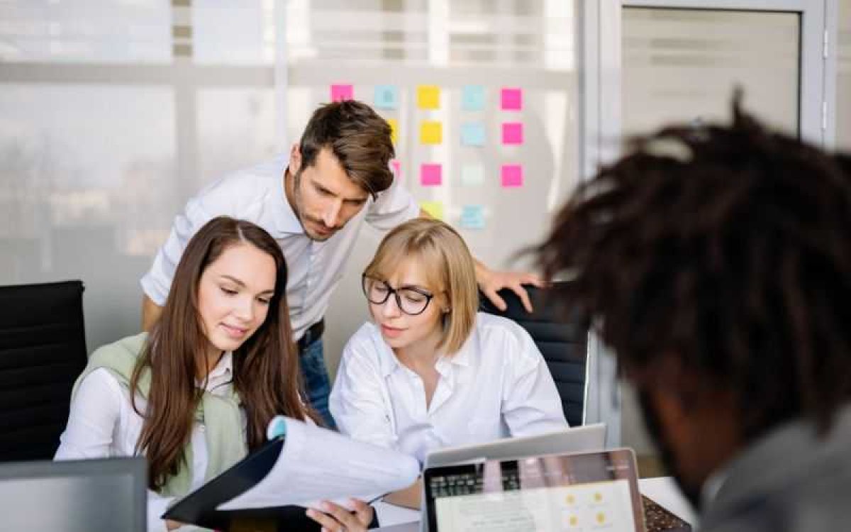 Asesoría laboral y gestión de contratos de trabajo